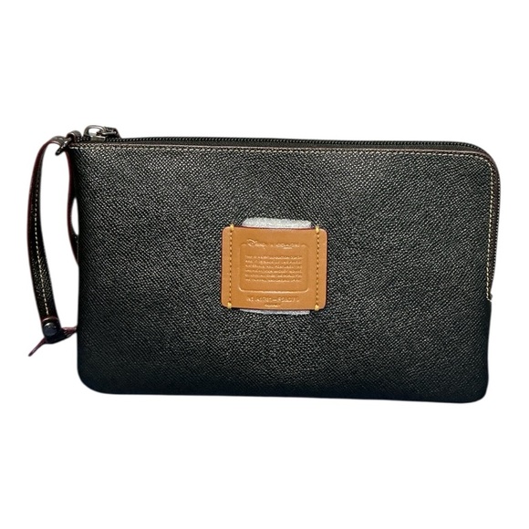 Coach - NWOT - Coach & Disney Limited Edition Black Clutch - Picture 1 of 4